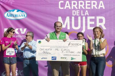 Another 50,000 Euros in the Fight Against Breast Cancer
