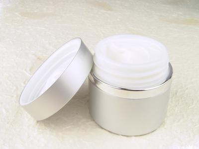 Moisturiser Container Example