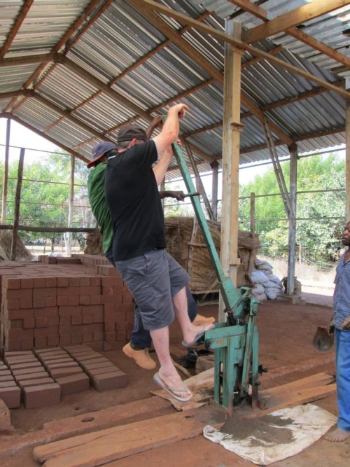 Elephant Barn Brick Making Machine